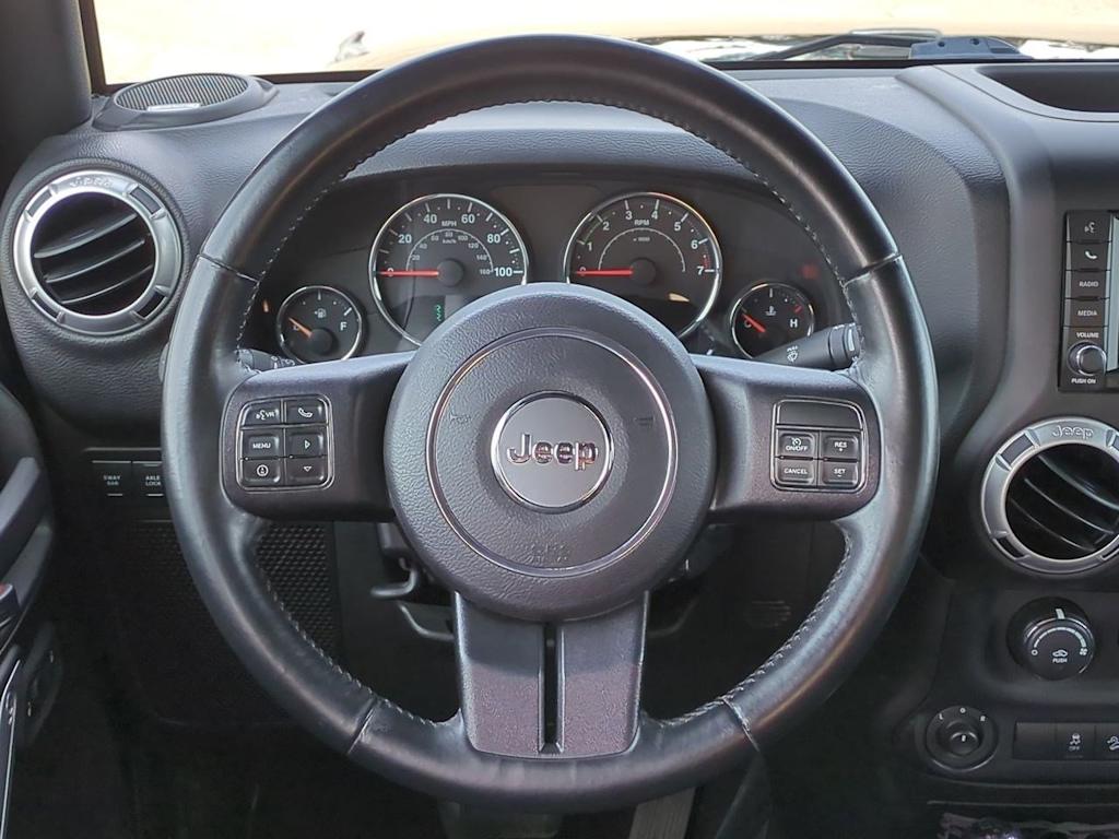 Thumbnail: 2015 Jeep Wrangler - 13