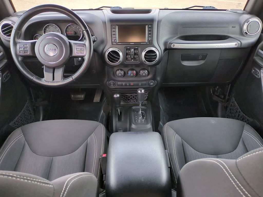 Thumbnail: 2015 Jeep Wrangler - 9