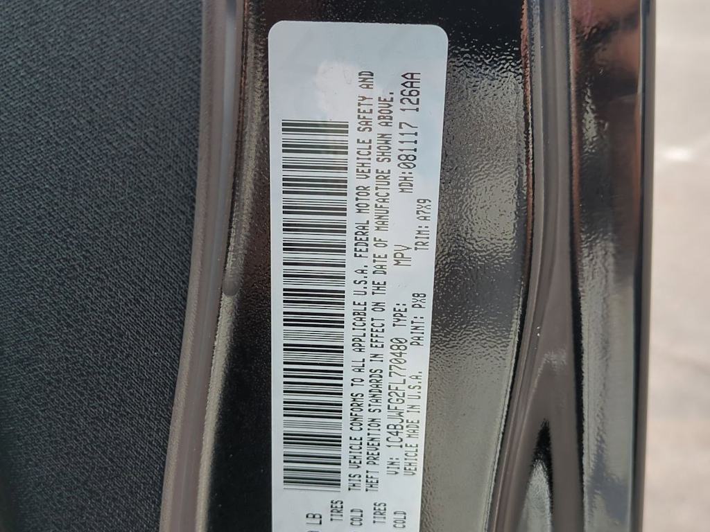 Thumbnail: 2015 Jeep Wrangler - 18