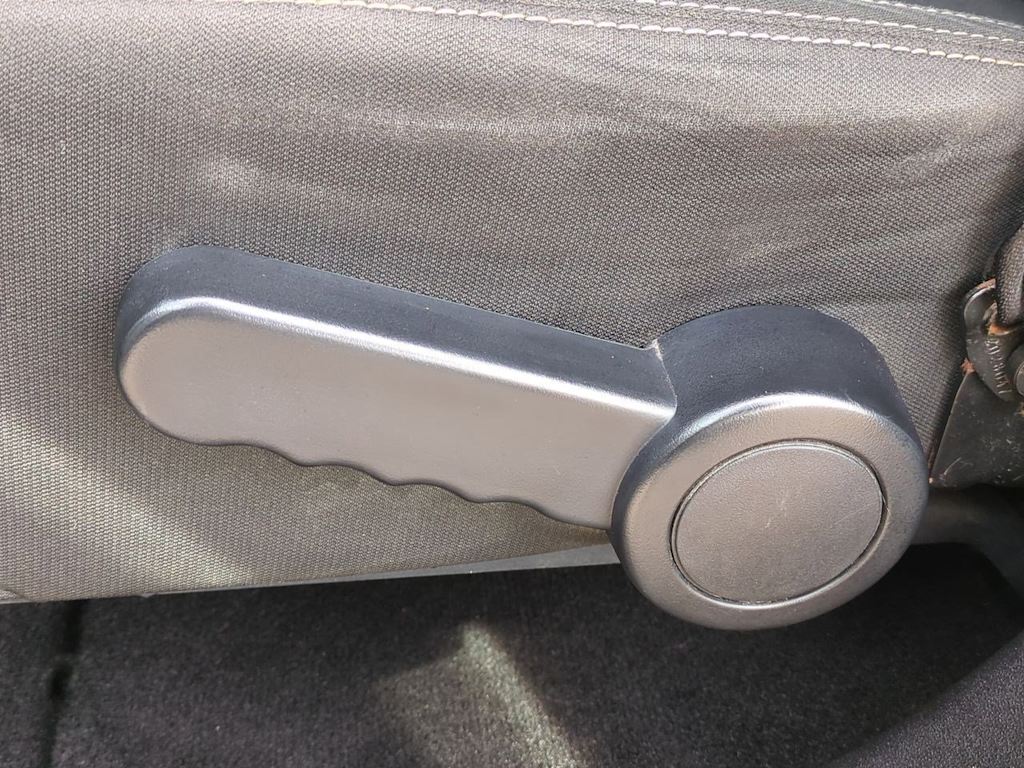 Thumbnail: 2015 Jeep Wrangler - 23