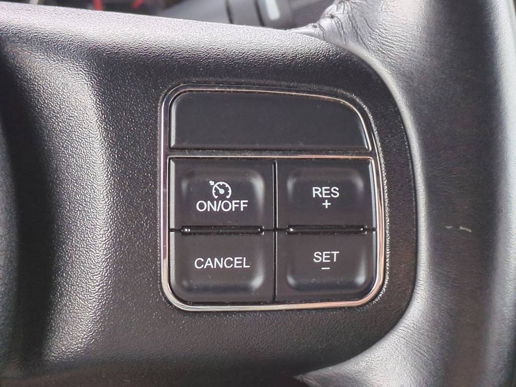 Thumbnail: 2015 Jeep Wrangler - 28