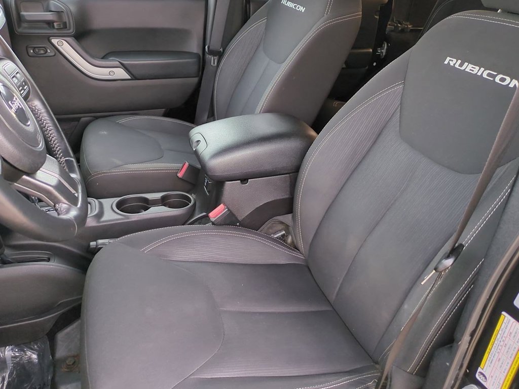 Thumbnail: 2015 Jeep Wrangler - 10