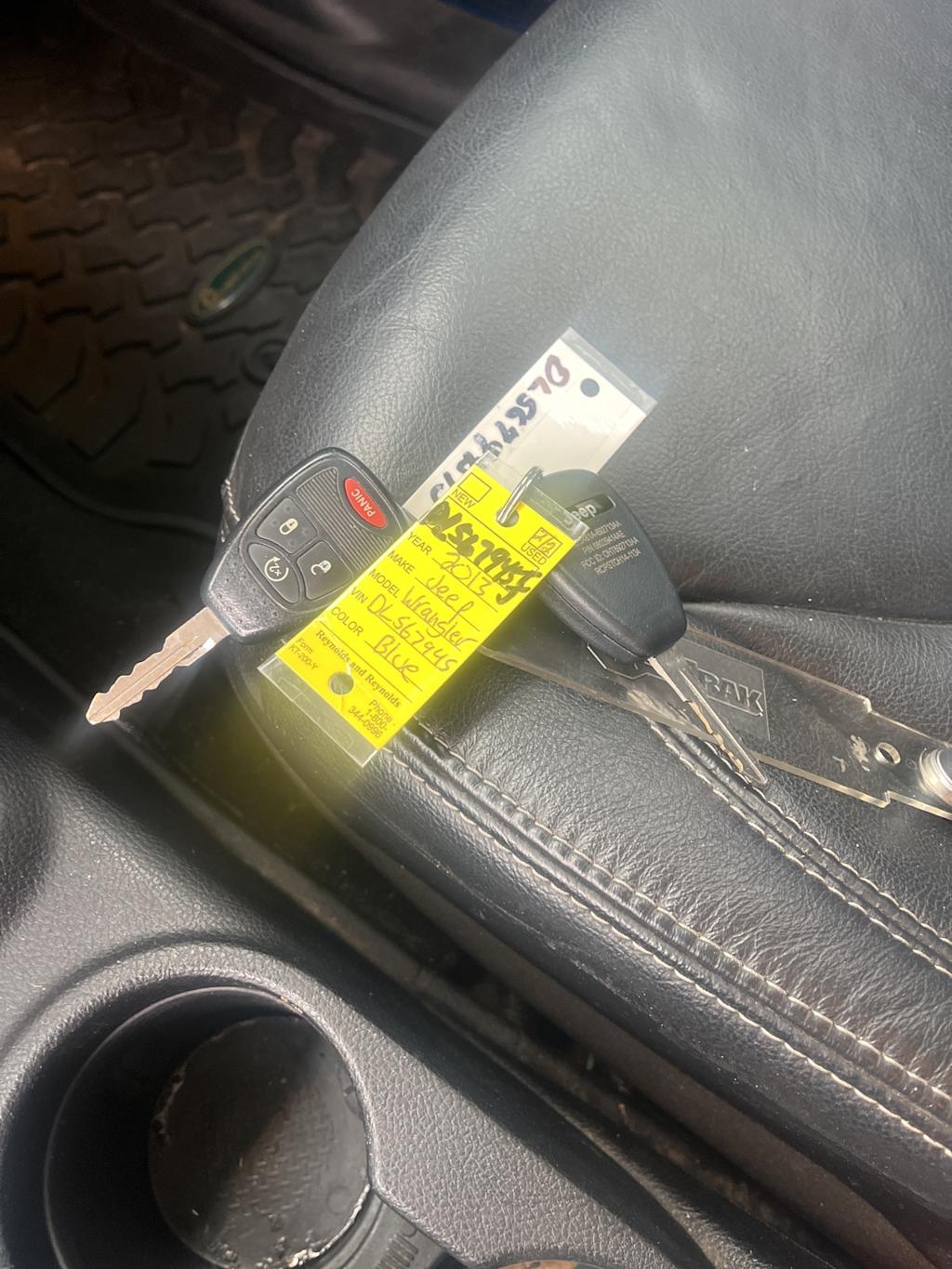 Thumbnail: 2013 Jeep Wrangler - 12