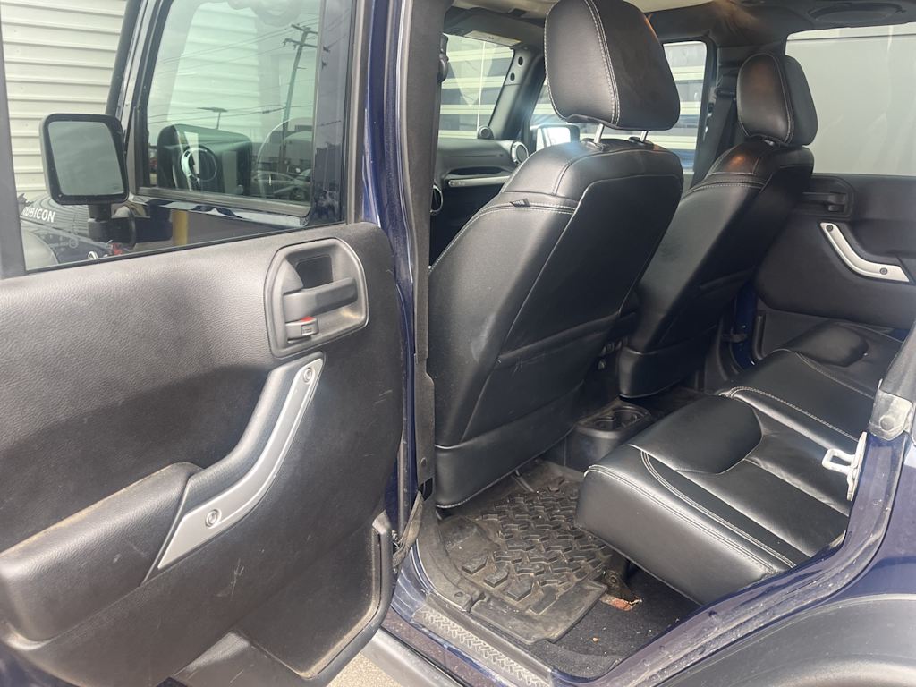 Thumbnail: 2013 Jeep Wrangler - 21