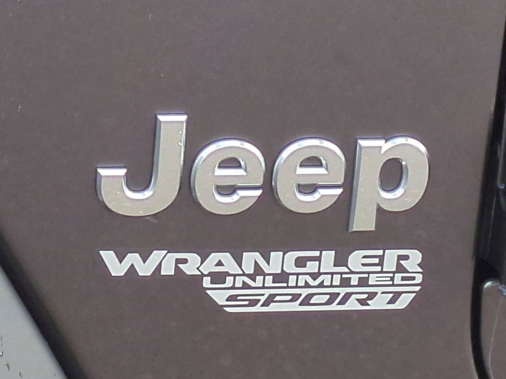 Thumbnail: 2018 Jeep Wrangler - 7