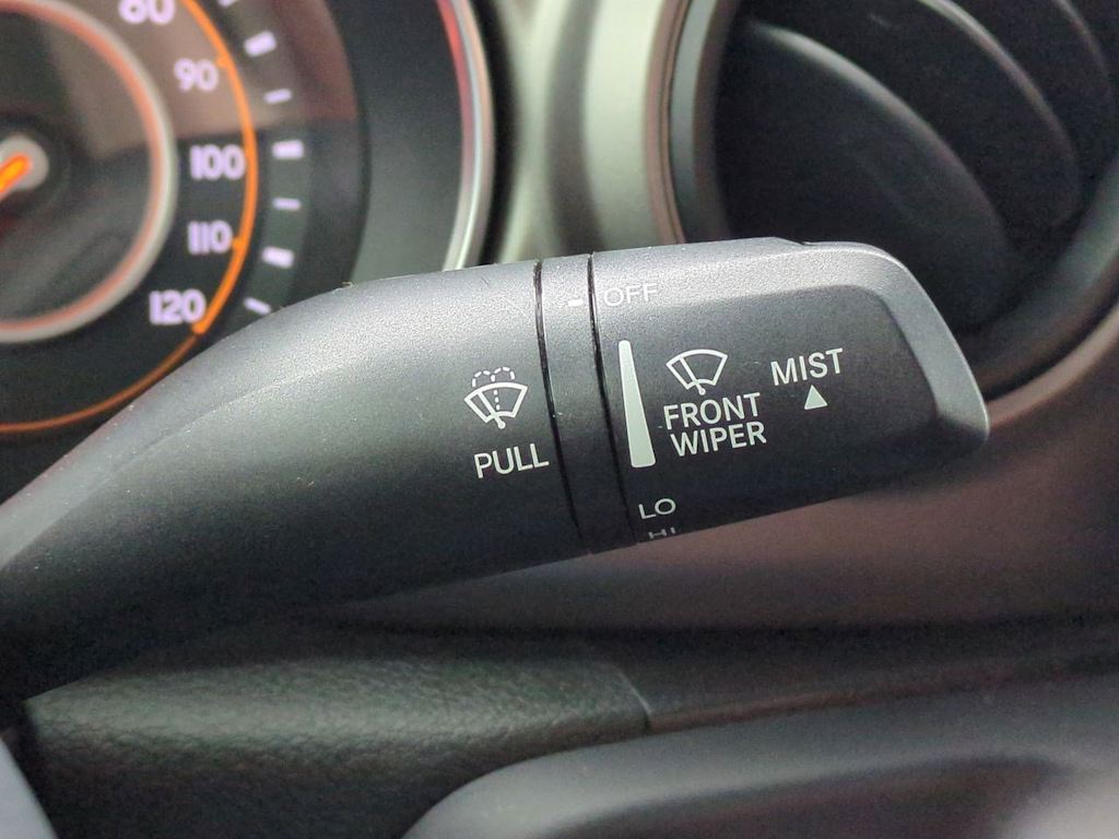 Thumbnail: 2018 Jeep Wrangler - 29