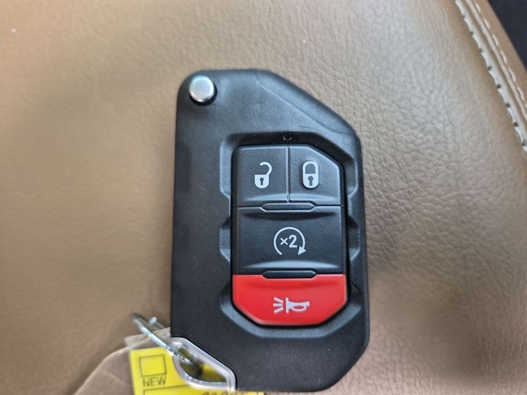 Thumbnail: 2021 Jeep Wrangler - 19
