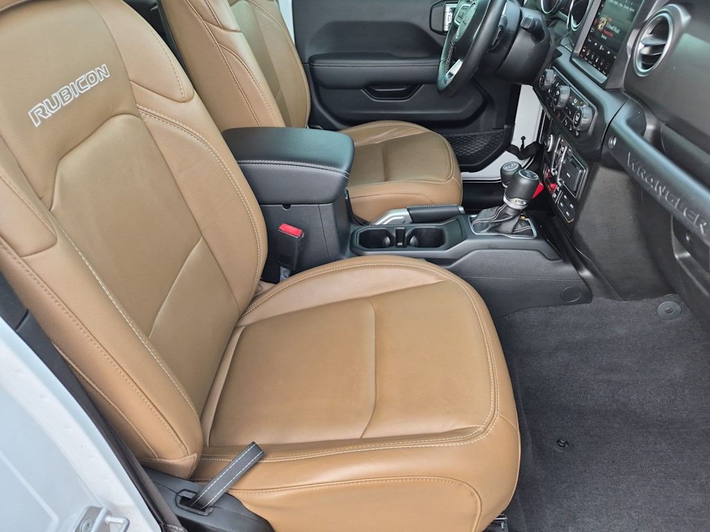 Thumbnail: 2021 Jeep Wrangler - 28