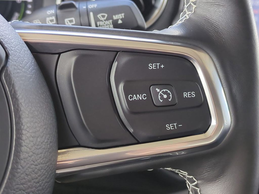 Thumbnail: 2022 Jeep Wrangler - 29