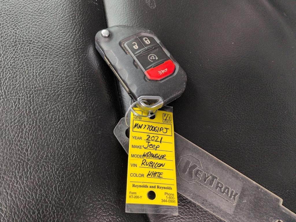 Thumbnail: 2021 Jeep Wrangler - 18