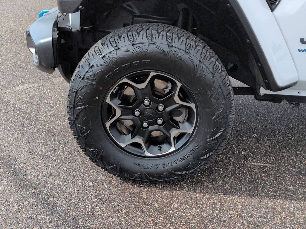 Thumbnail: 2021 Jeep Wrangler - 7