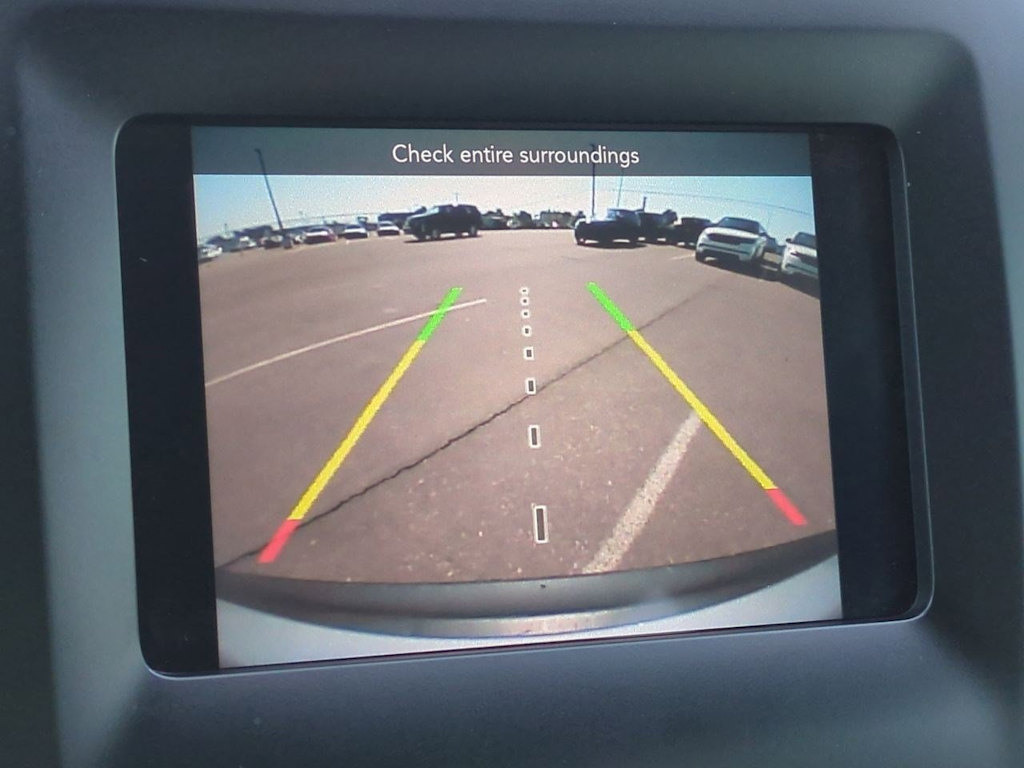 Thumbnail: 2019 Jeep Cherokee - 32