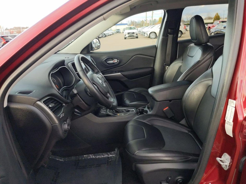 2019 Jeep Cherokee Latitude 10