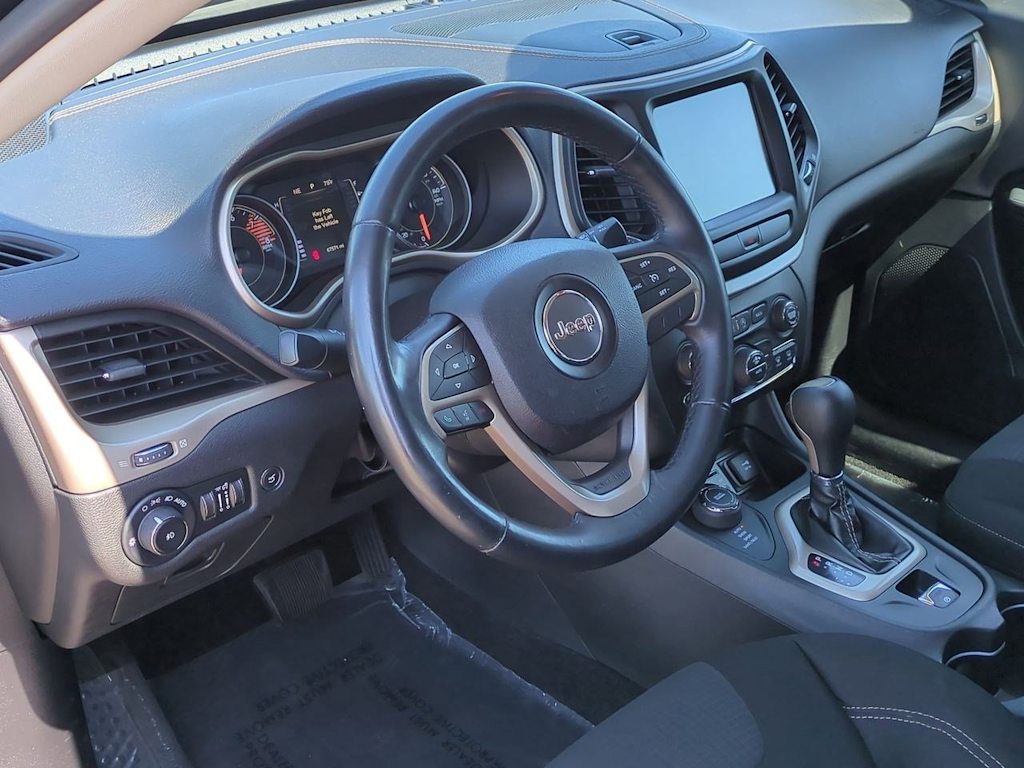 Thumbnail: 2016 Jeep Cherokee - 2