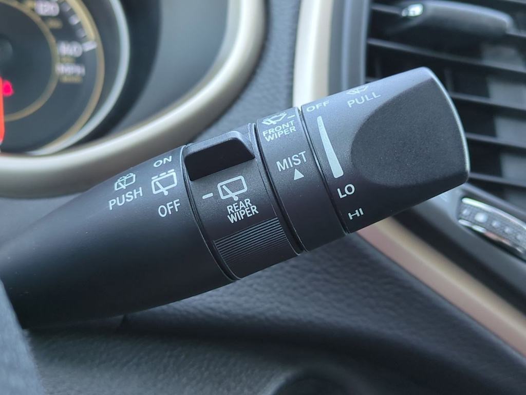 Thumbnail: 2016 Jeep Cherokee - 14