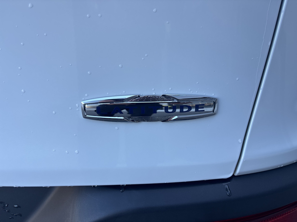 Thumbnail: 2018 Jeep Cherokee - 6