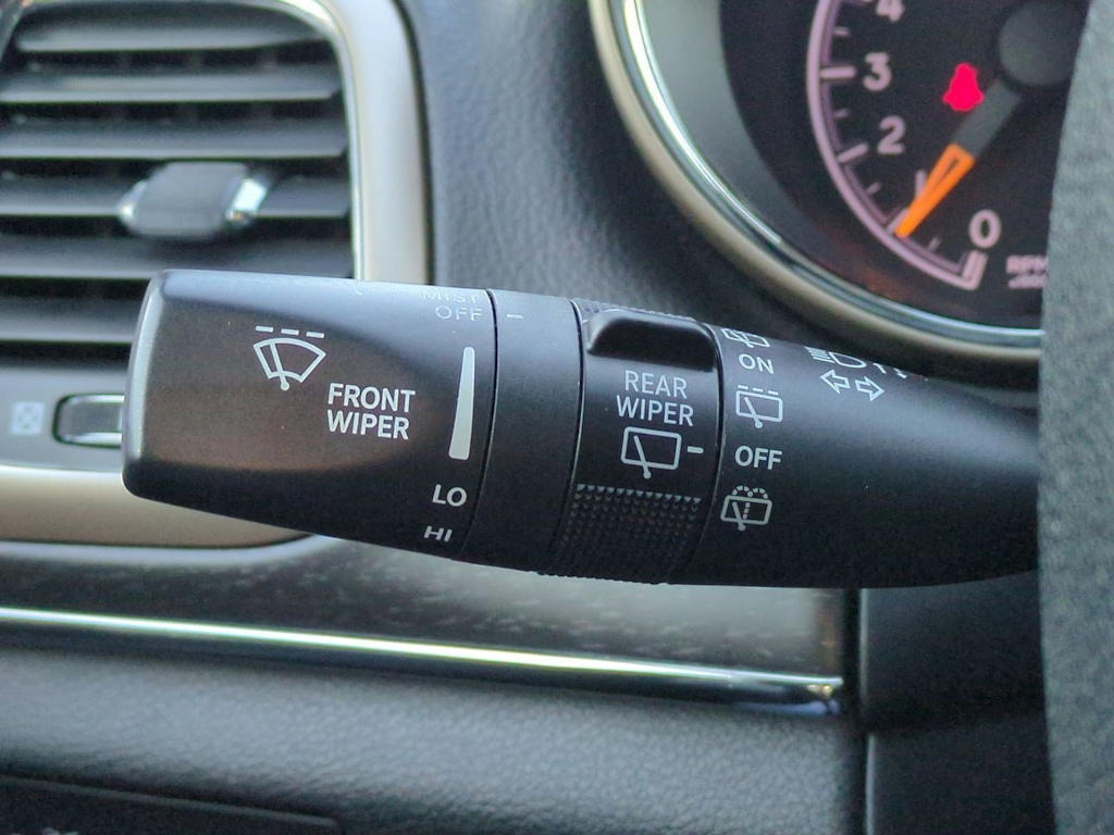 Thumbnail: 2016 Jeep Grand Cherokee - 33