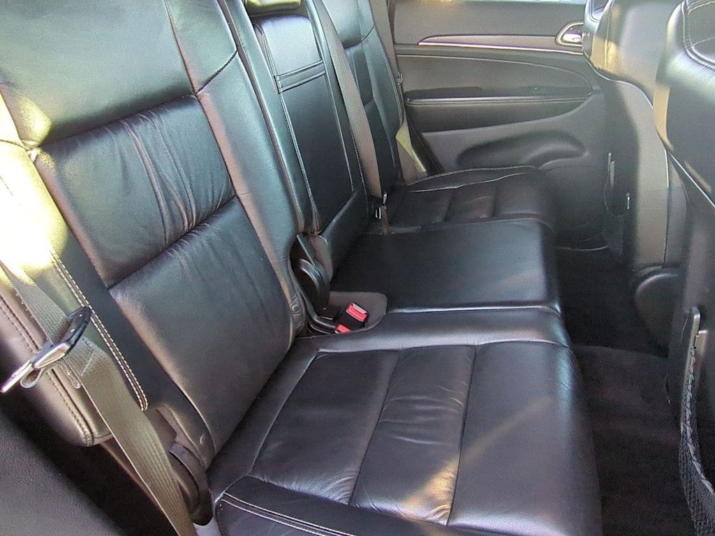 Thumbnail: 2016 Jeep Grand Cherokee - 28