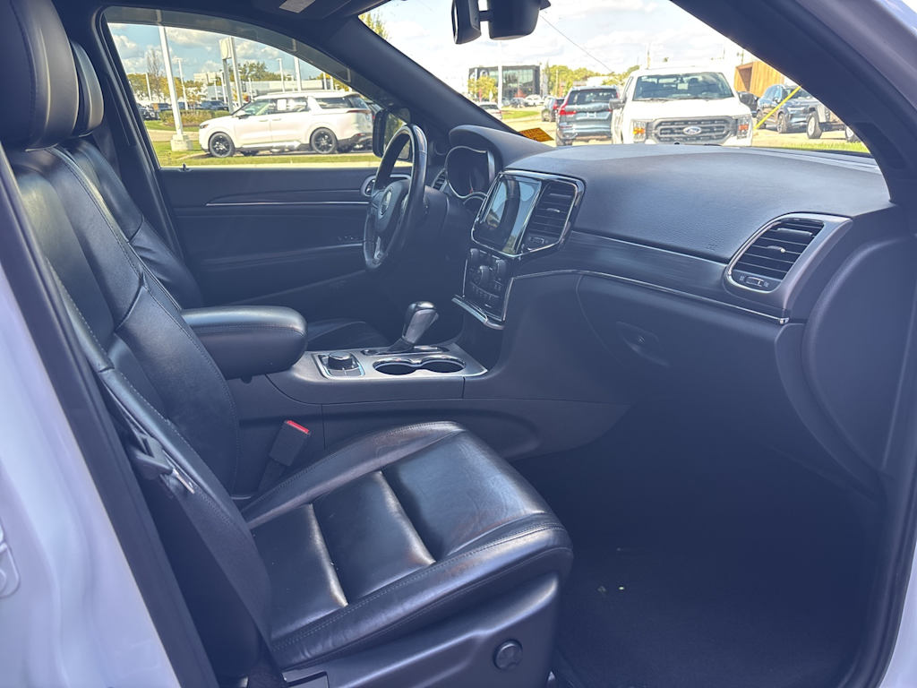 Thumbnail: 2019 Jeep Grand Cherokee - 10