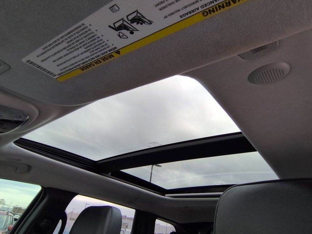 Thumbnail: 2018 Jeep Grand Cherokee - 27