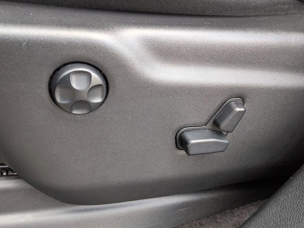 Thumbnail: 2018 Jeep Grand Cherokee - 26