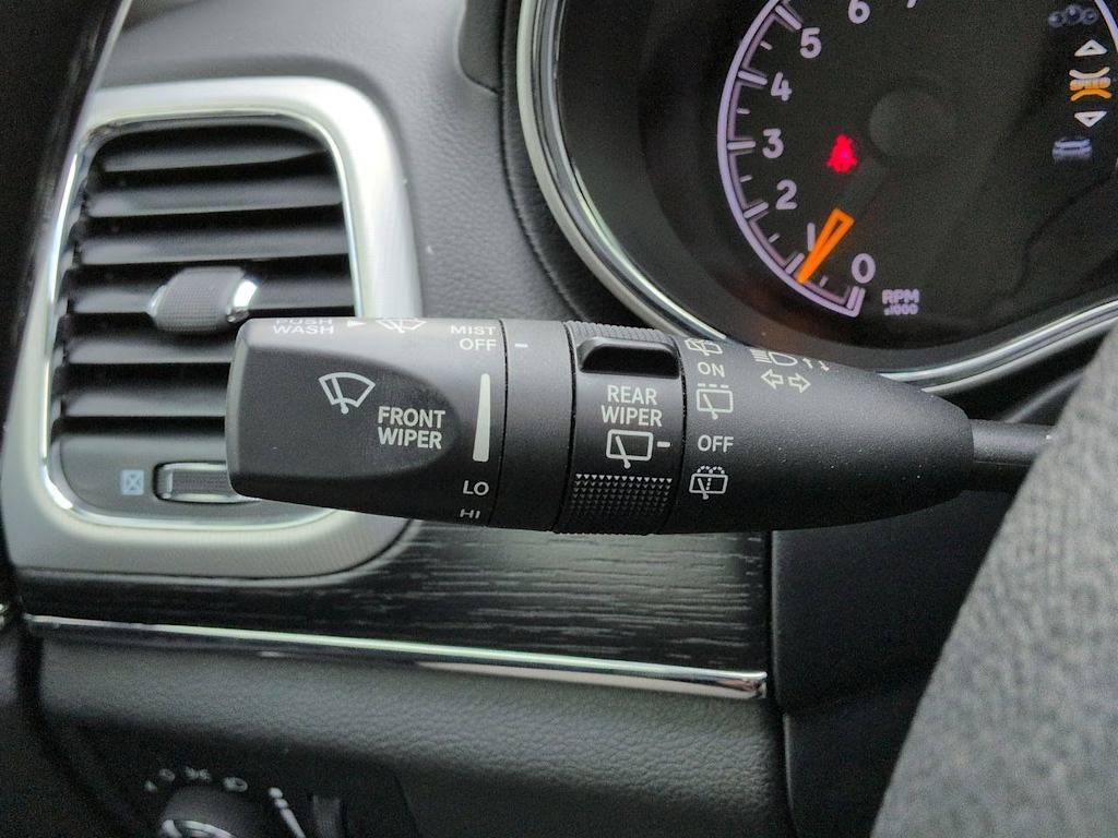 Thumbnail: 2018 Jeep Grand Cherokee - 33