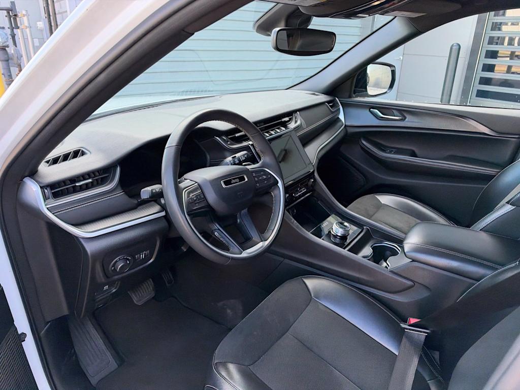 Thumbnail: 2024 Jeep Grand Cherokee - 2