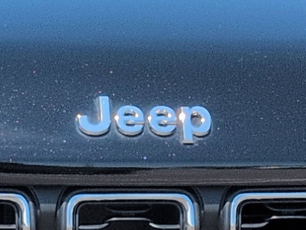Thumbnail: 2023 Jeep Grand Cherokee L - 24