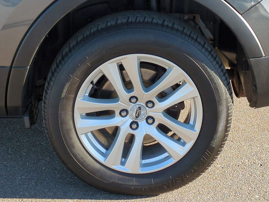 Thumbnail: 2018 Ford Explorer - 8