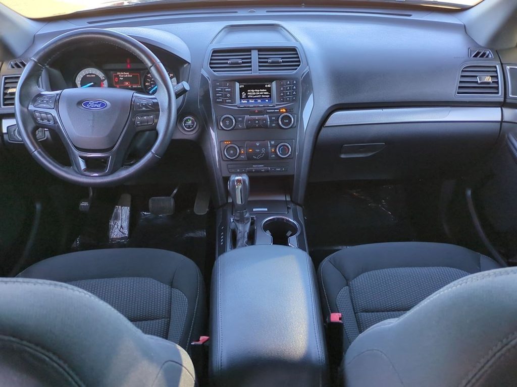 Thumbnail: 2018 Ford Explorer - 9