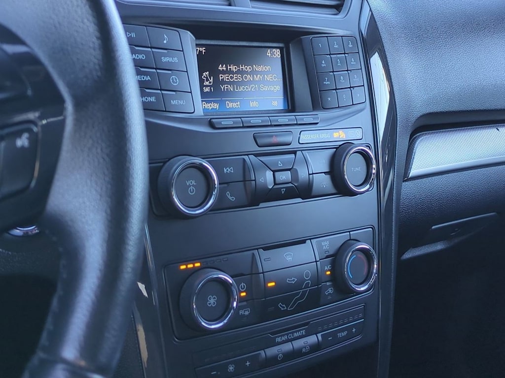 Thumbnail: 2018 Ford Explorer - 14