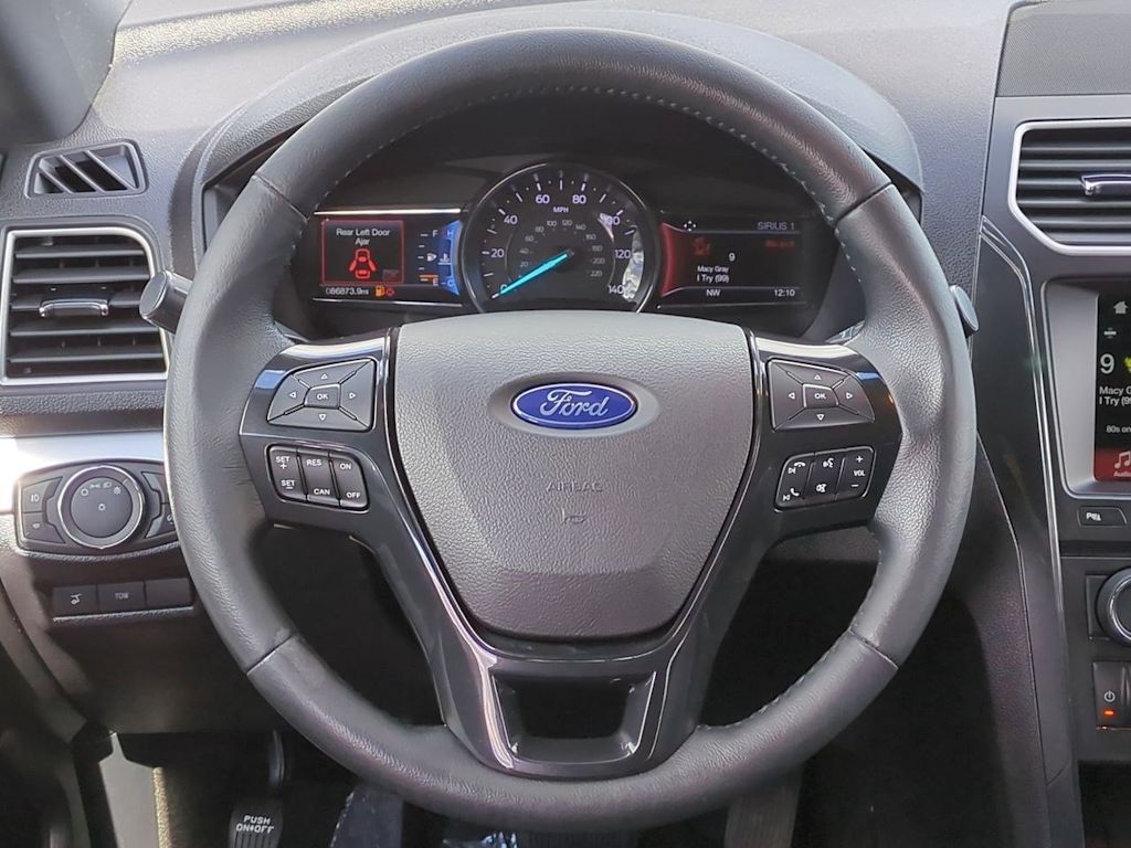 Thumbnail: 2017 Ford Explorer - 13