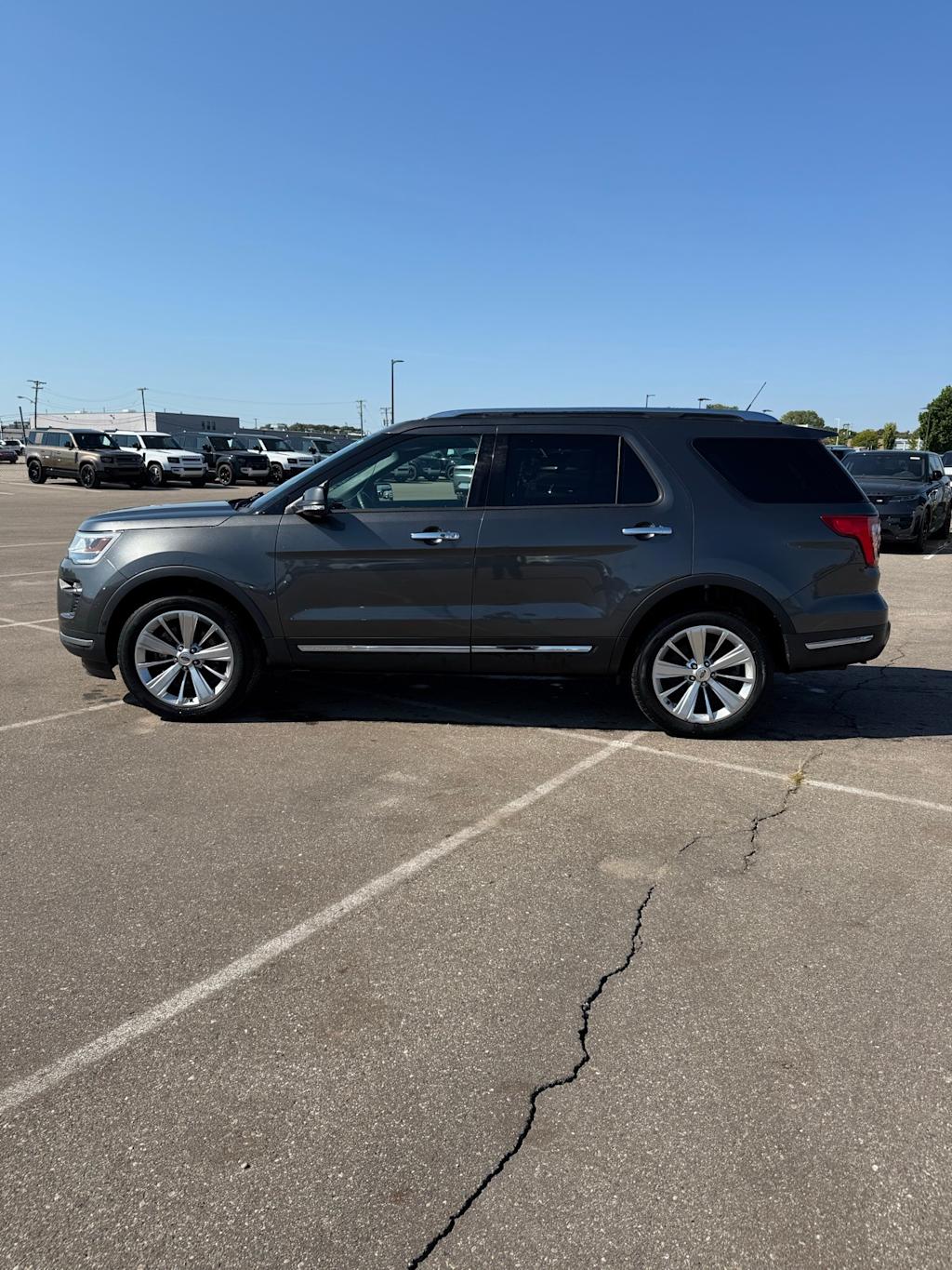 Thumbnail: 2018 Ford Explorer - 5