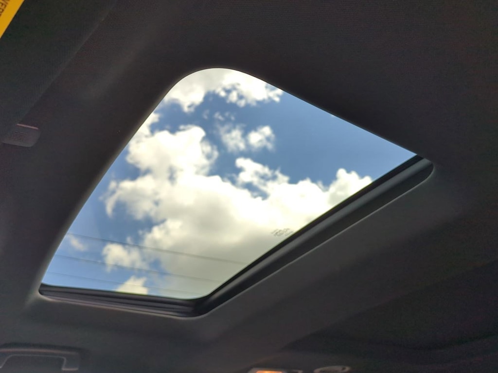 Thumbnail: 2016 Ford Explorer - 18