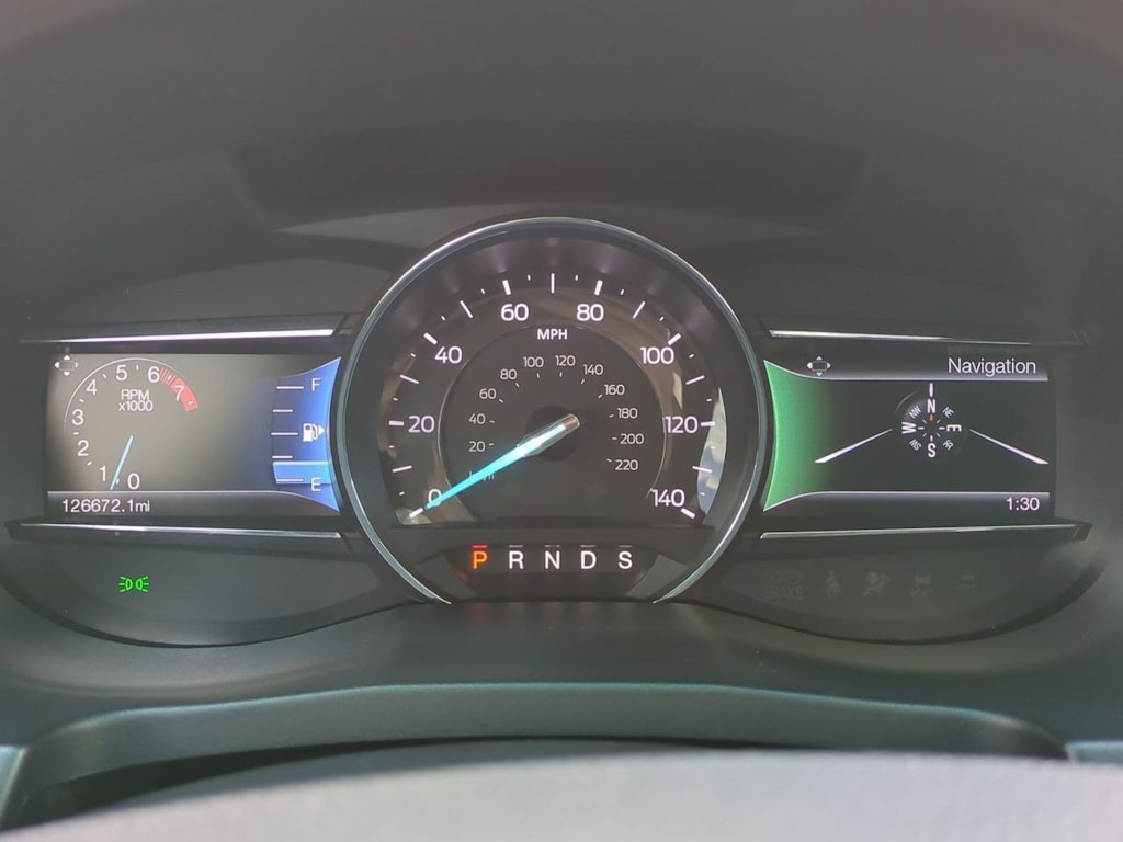 Thumbnail: 2016 Ford Explorer - 16