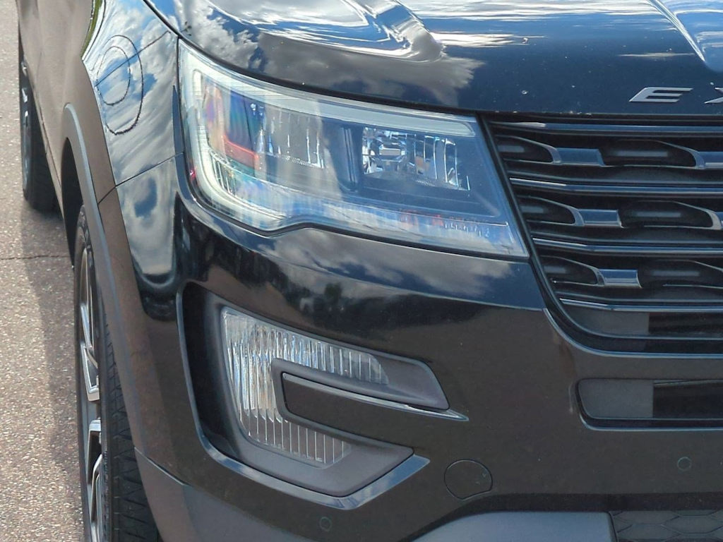 Thumbnail: 2016 Ford Explorer - 23