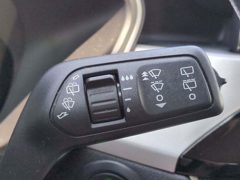 2020 Ford Escape SE 28