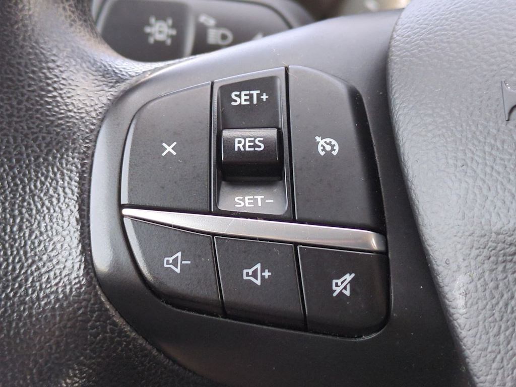 2020 Ford Escape SE 26