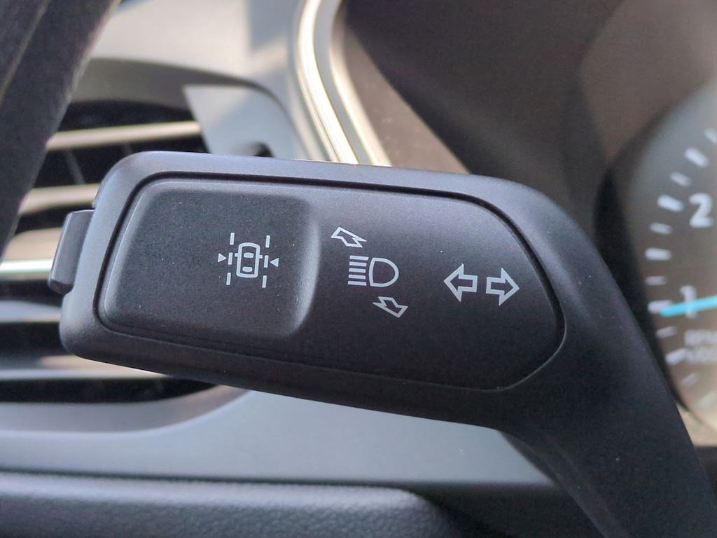 2020 Ford Escape SE 29