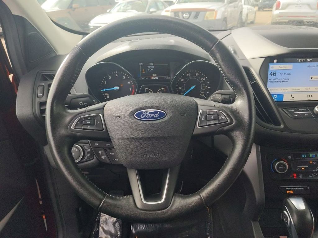 2019 Ford Escape SEL 13