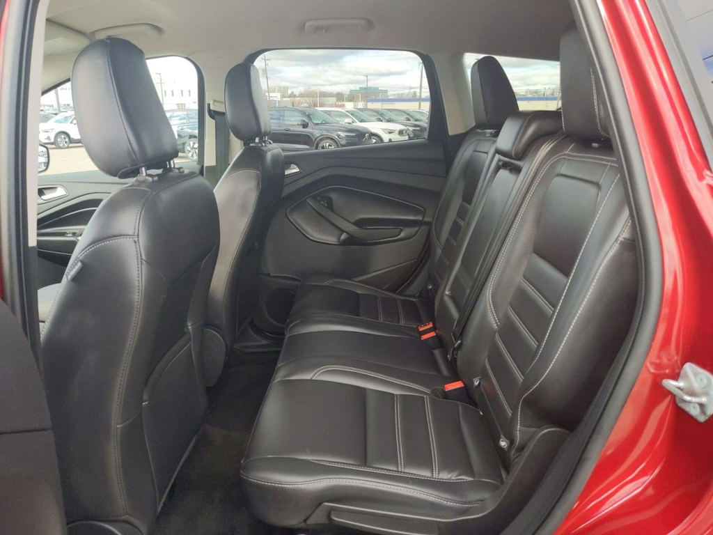 2019 Ford Escape SEL 23