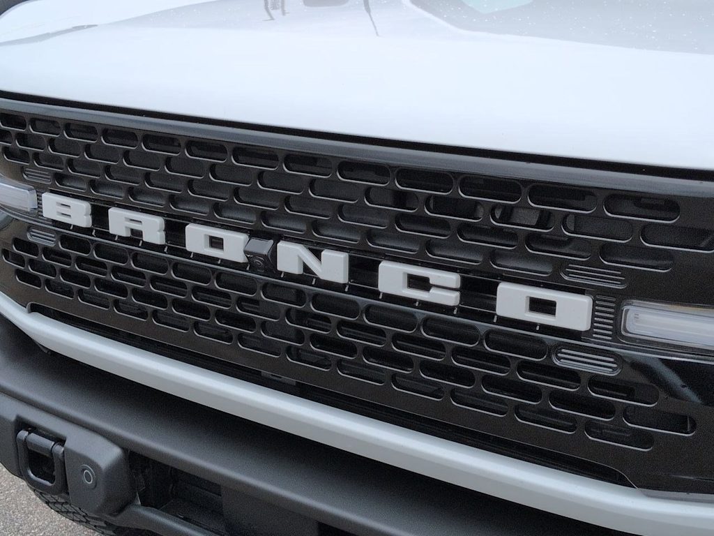 Thumbnail: 2023 Ford Bronco - 6