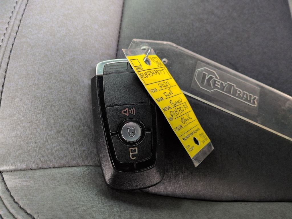 Thumbnail: 2023 Ford Bronco - 18