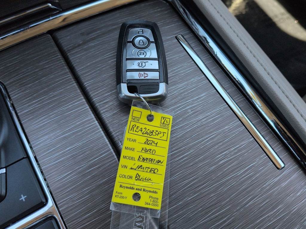 Thumbnail: 2024 Ford Expedition - 17