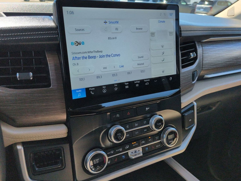 Thumbnail: 2024 Ford Expedition - 15