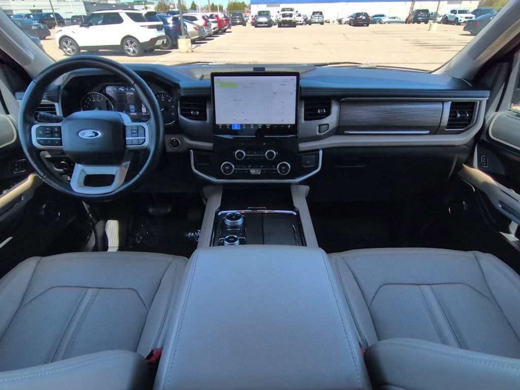 Thumbnail: 2024 Ford Expedition - 10