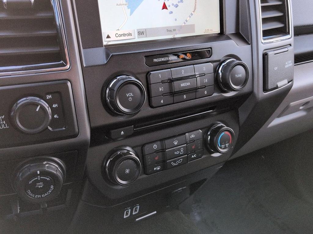 Thumbnail: 2018 Ford F-150 - 33