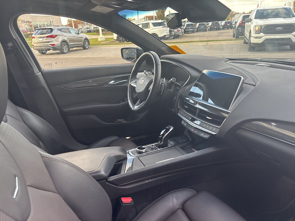 Thumbnail: 2022 Cadillac CT5 - 2