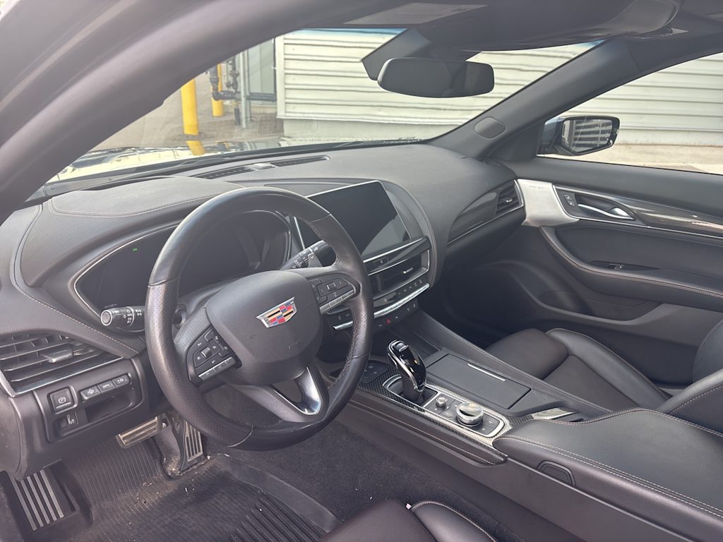 Thumbnail: 2022 Cadillac CT5 - 9