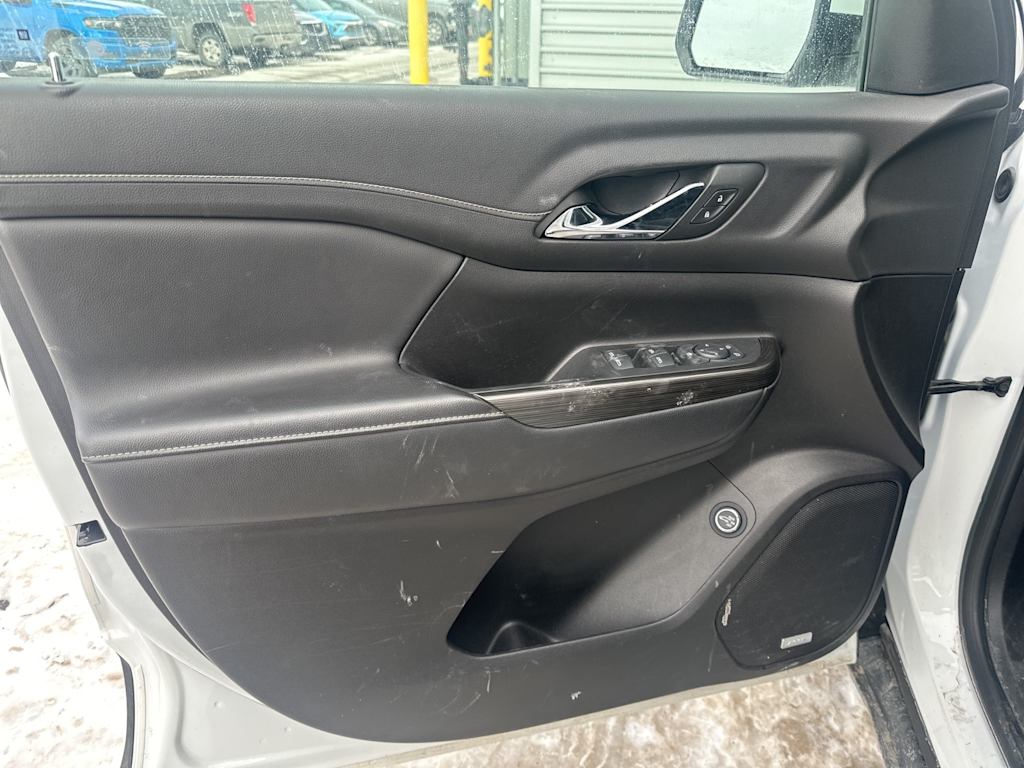 Thumbnail: 2023 GMC Acadia - 27